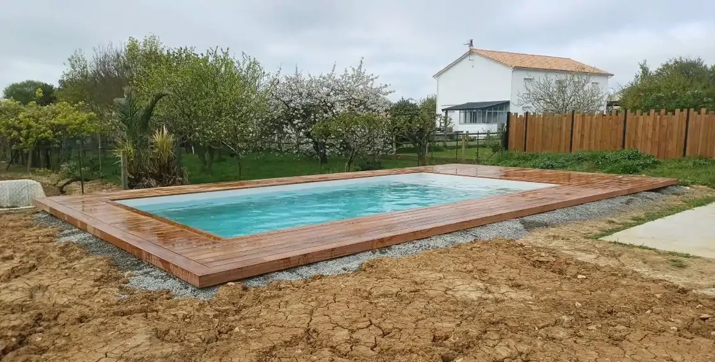 terrasse de piscine  à Angles 85